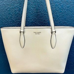 Kate Spade tote bag. Perfect condition.